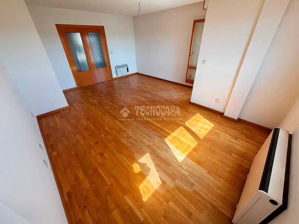 Wohnzimmer von Wohnung zum Verkauf in Utebo mit Abstellraum, Balkon und Gemeinschaftspool