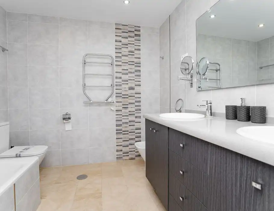 Piso con ascensor en venta en El Faro de Calaburra - Chaparral, imagen 14