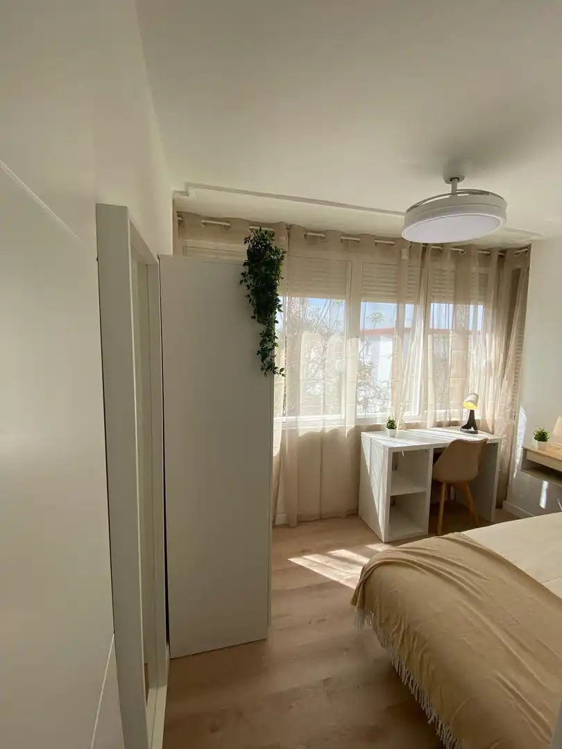 Flat for sale in Calle SIERRA DEL CASTAÑO, Tiro de Línea