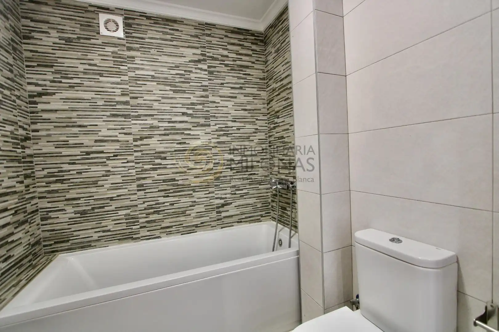Bathroom of Flat for sale in Jávea / Xàbia  with Air Conditioner, Terrace and Furnished