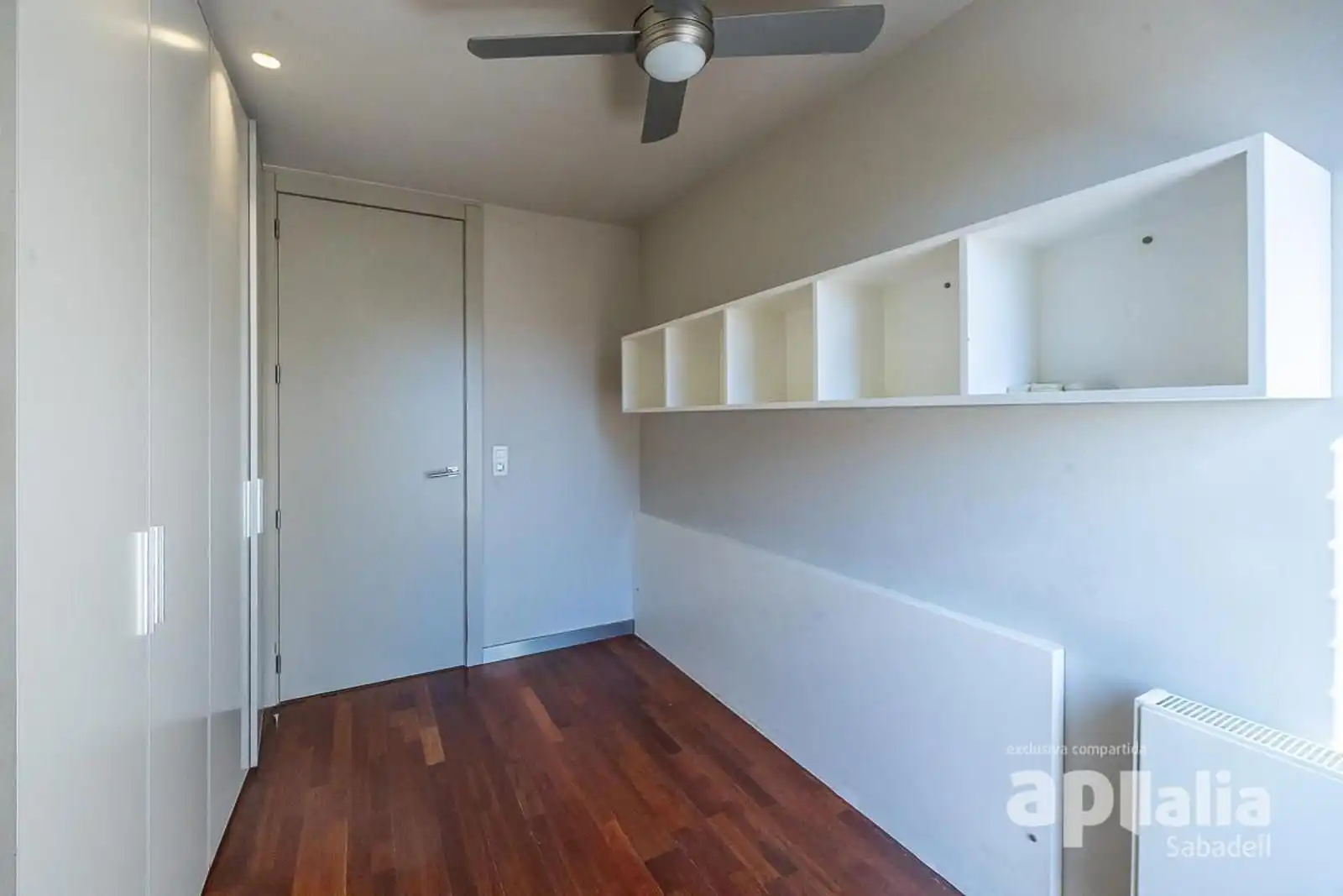 Habitación de Ático en venta en Sabadell con Aire acondicionado, Calefacción y Parquet