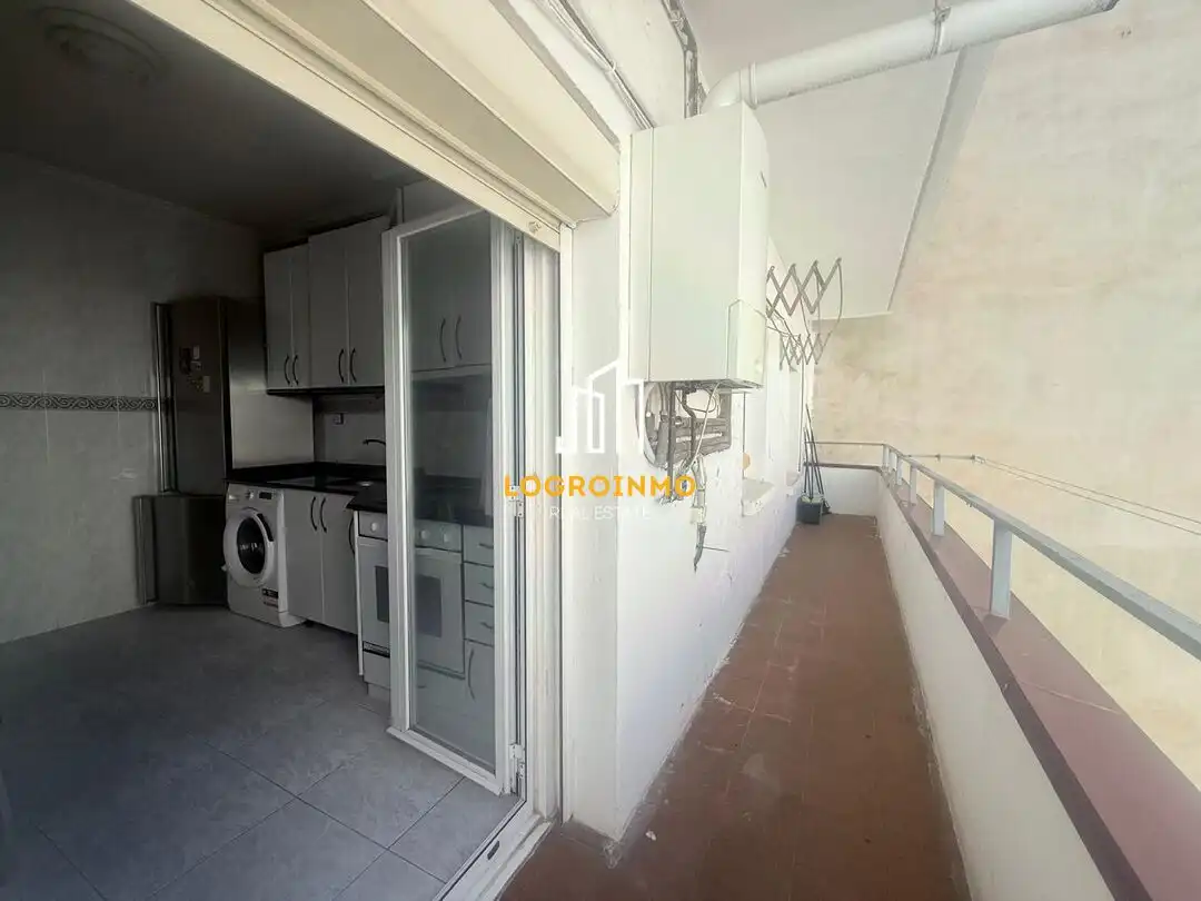 Balcony of Flat for sale in  Logroño  with Heating, Parquet flooring and Terrace