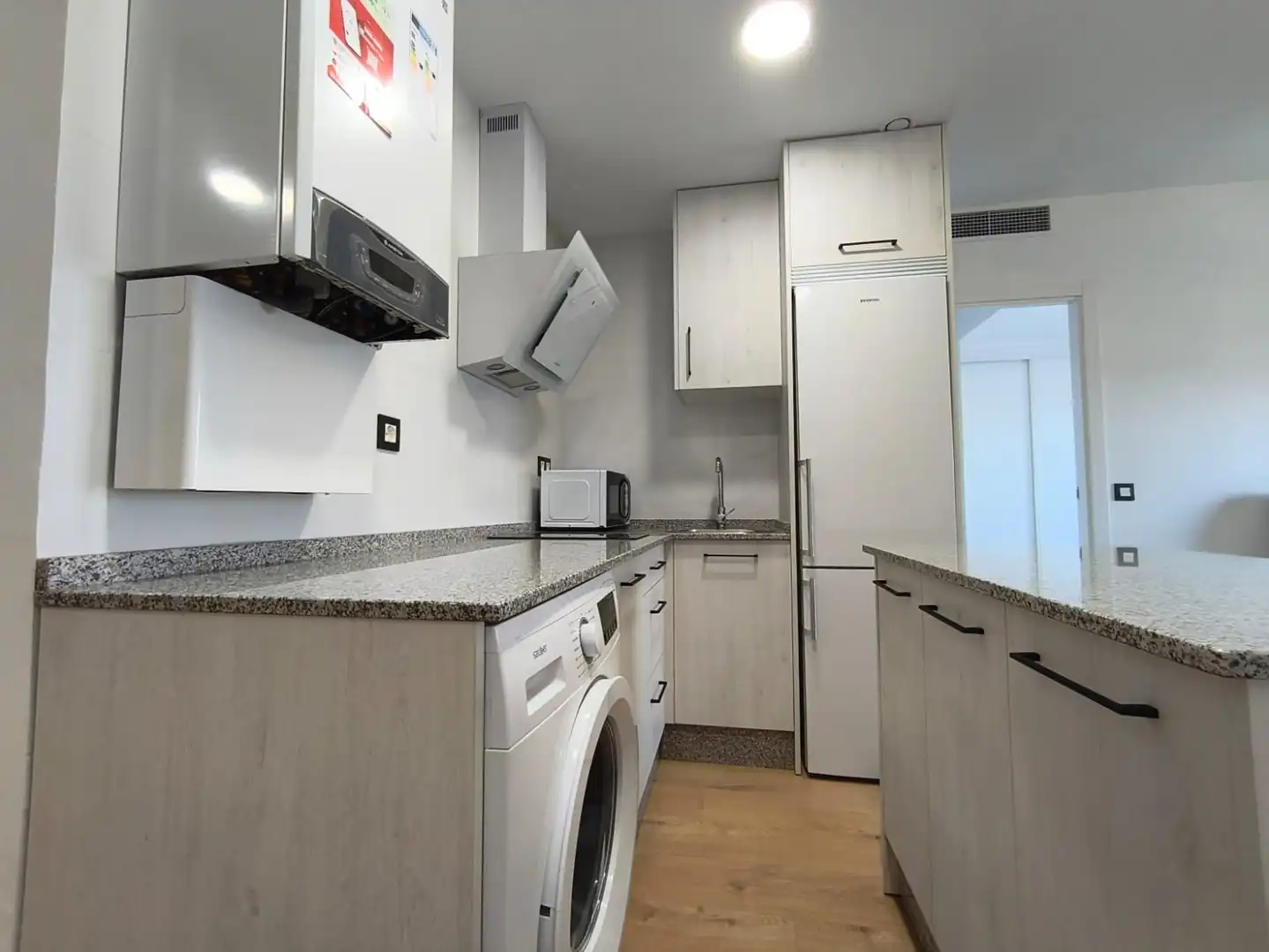 Cuina de Apartament de lloguer en Badajoz amb Aire condicionat, Calefacció i Terrassa