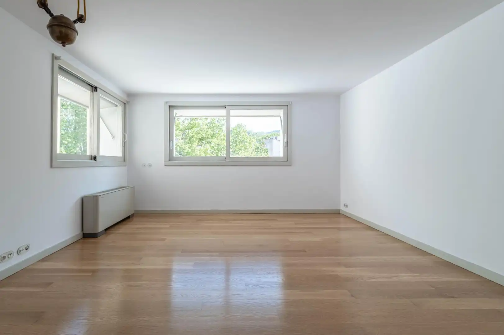 Sala de estar de Piso en venta en Granada con Calefacción, Parquet y Alarma