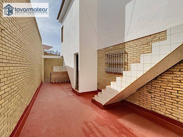 Piso en Venta en Sanlúcar la Mayor