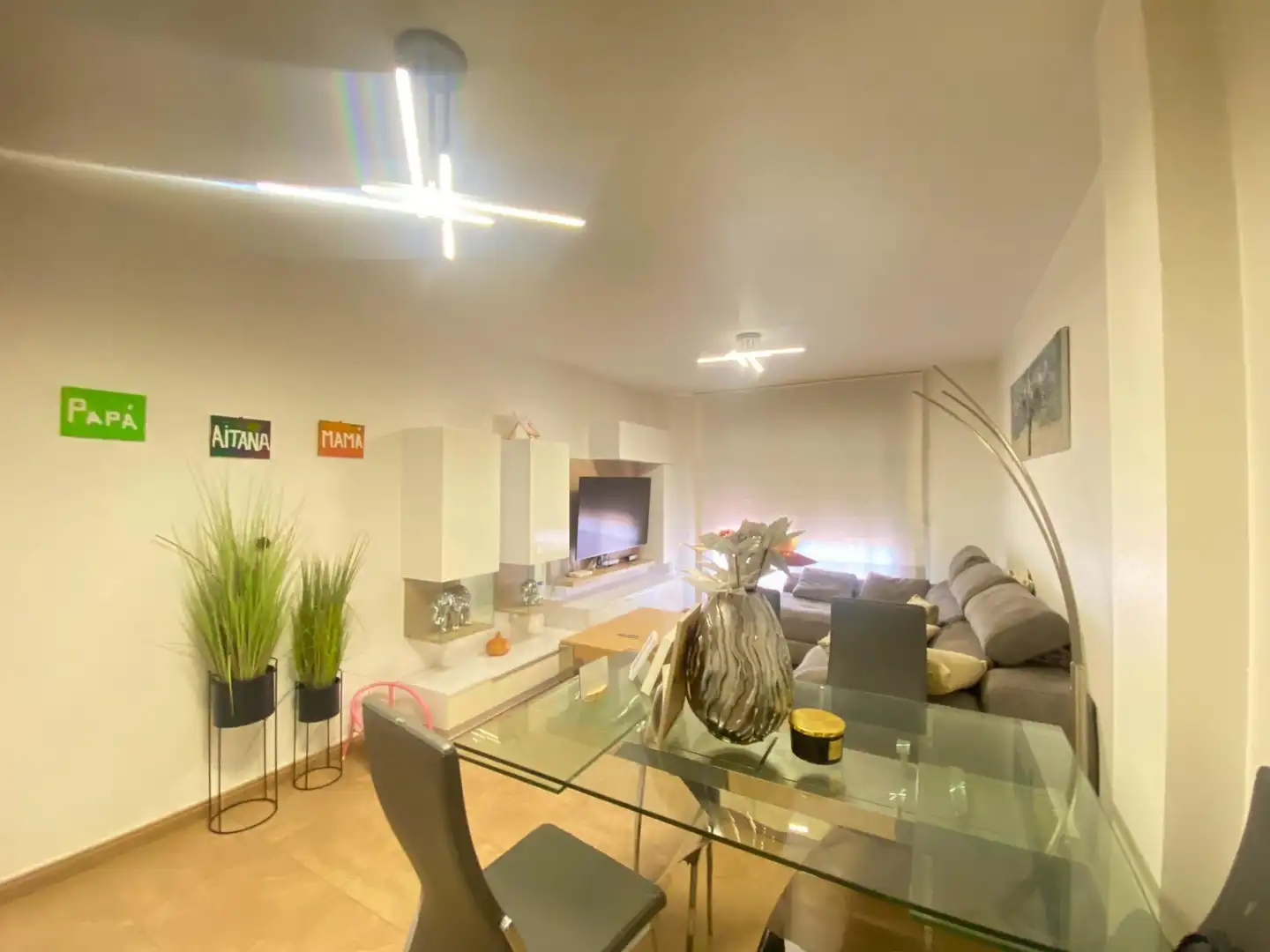Wohnzimmer von Dachboden zum Verkauf in Lorca mit Klimaanlage, Heizung und Terrasse