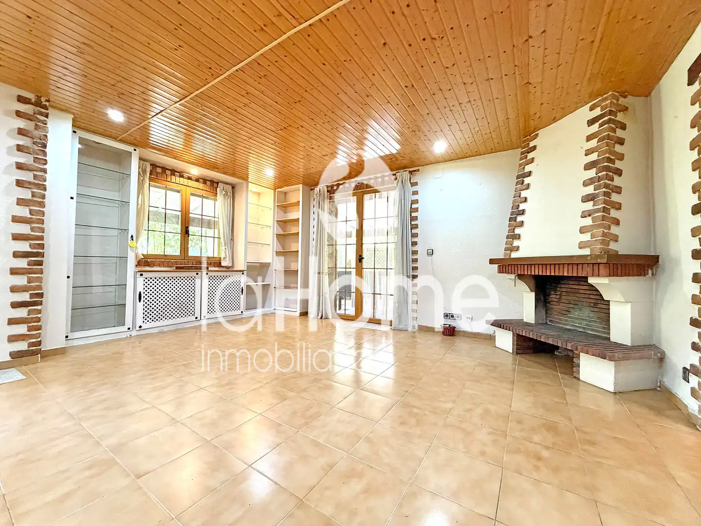 Living room of Detached homes for sale in Paterna  with Air Conditioner, Heating and Terrace