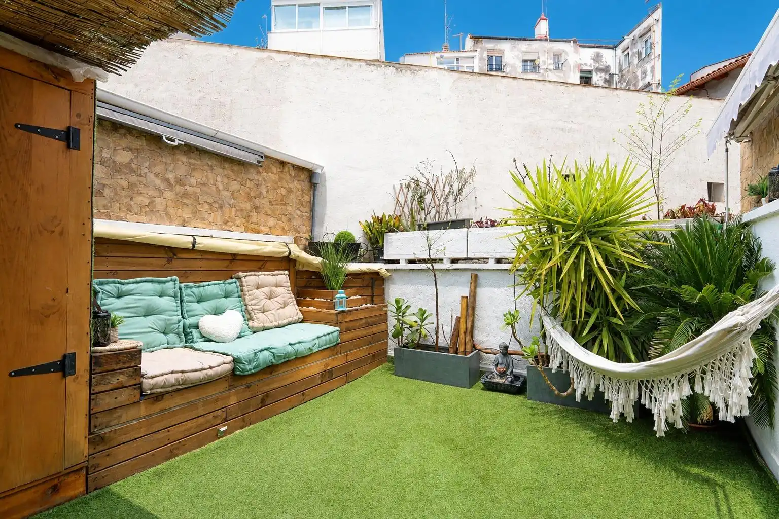 Terrace of Ground floor for sale in Madrid  with Air Conditioner and Heating