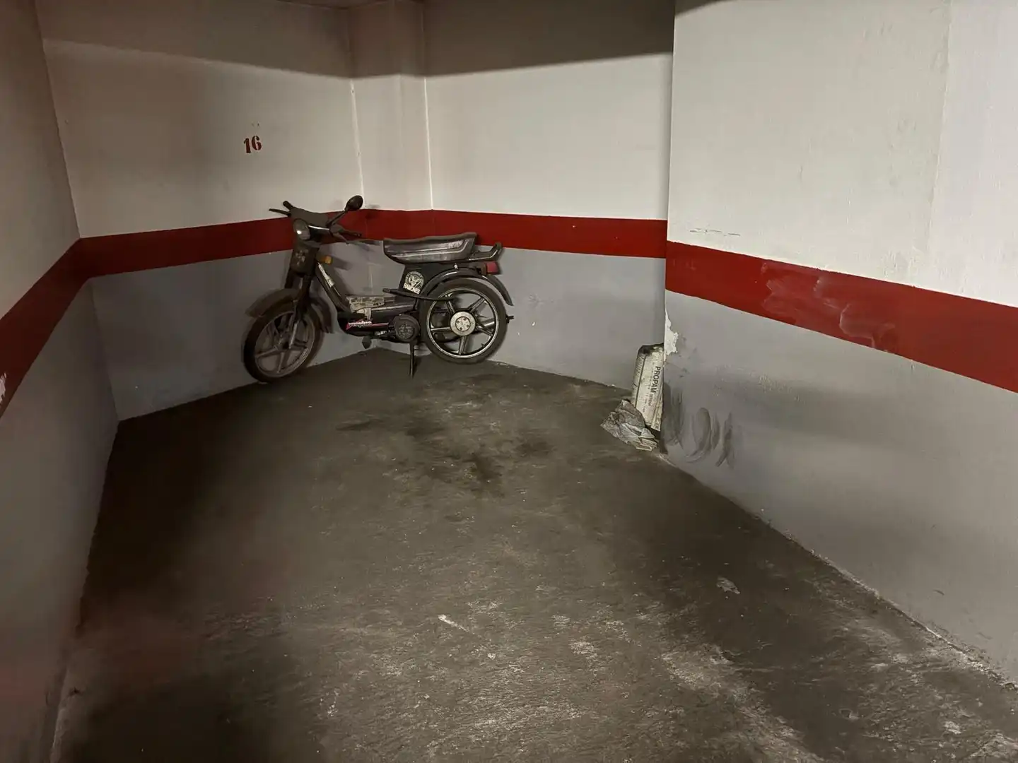 Einzelparkplatz zum Verkauf in Calle DR BERGEZ