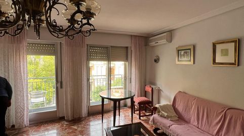 Foto 3 de Piso en venta en San Bartolomé - Millán de Priego, Jaén Capital