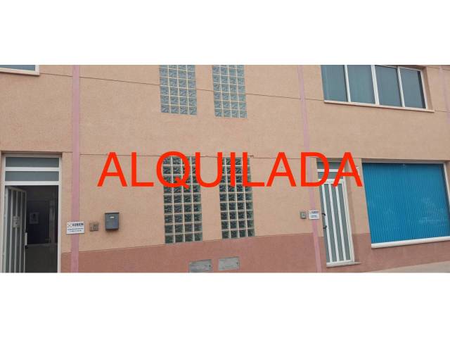 Nave industrial en Alquiler en Avenida DEL CENTRO EXCURSIONISTA, 18 en Campo Alto - Club de Campo