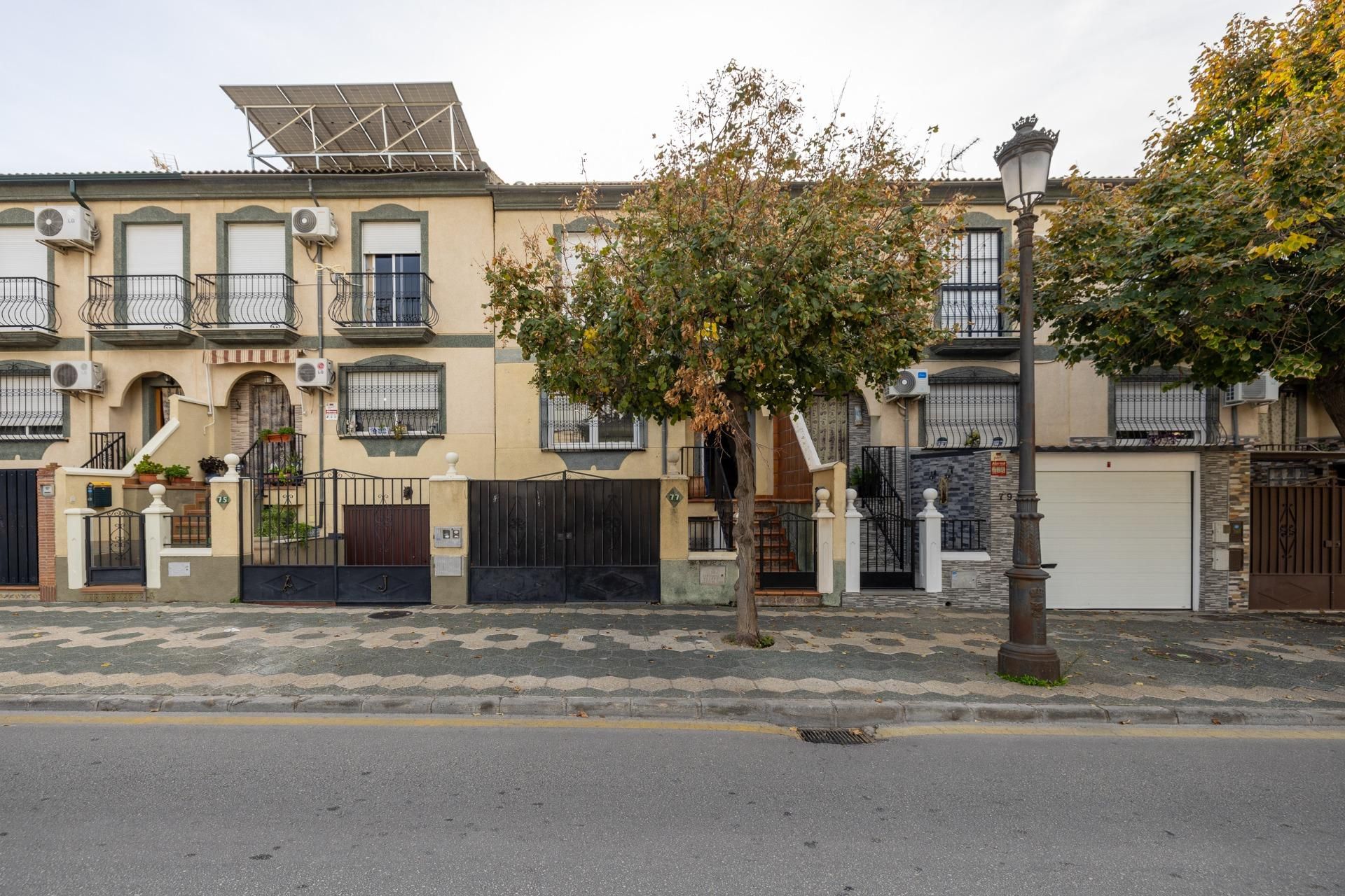 Exterior view of Single-family semi-detached for sale in Atarfe  with Air Conditioner, Storage room and Balcony