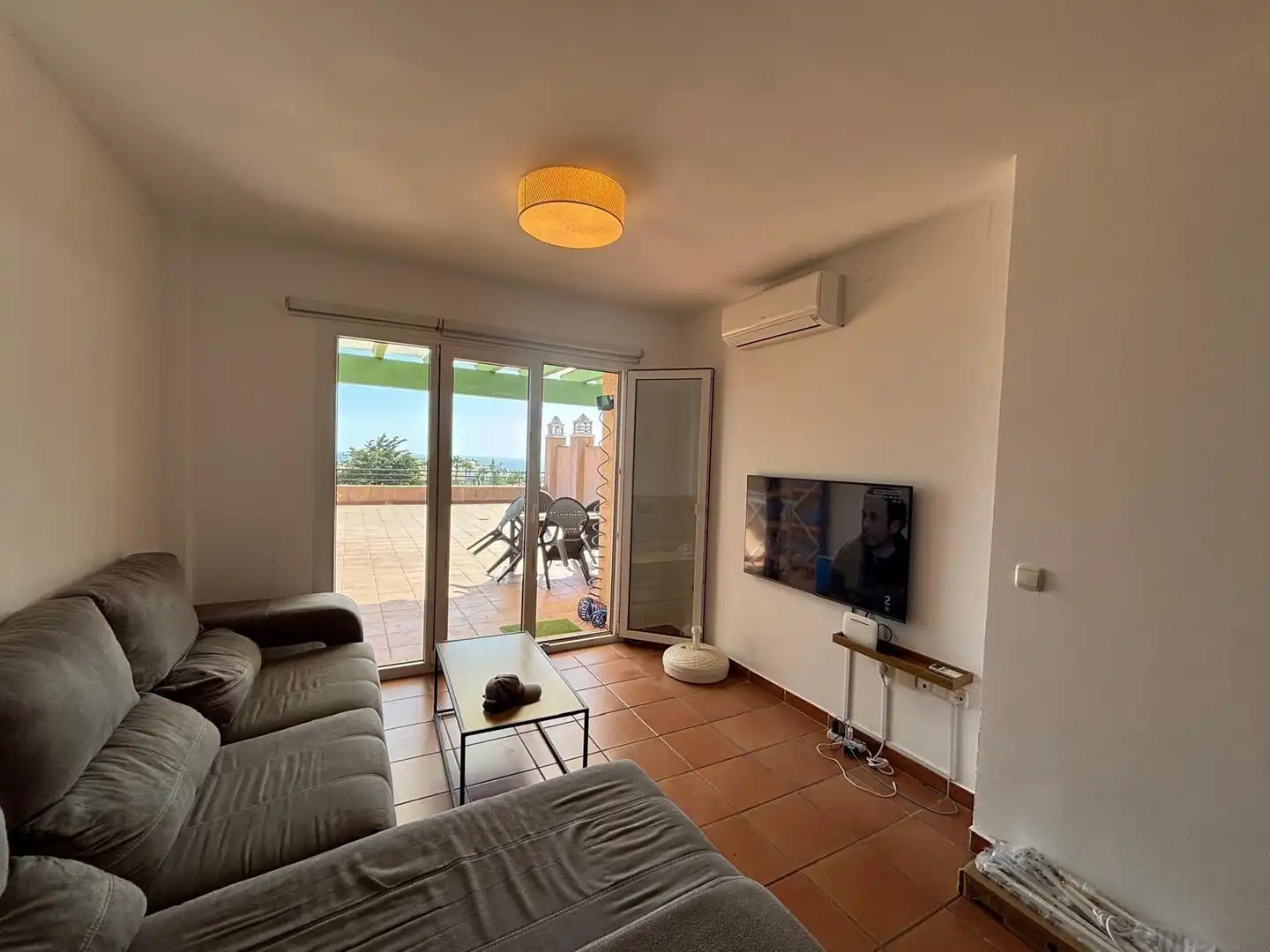 Living room of Flat for sale in La Alcaidesa  with Air Conditioner, Heating and Terrace