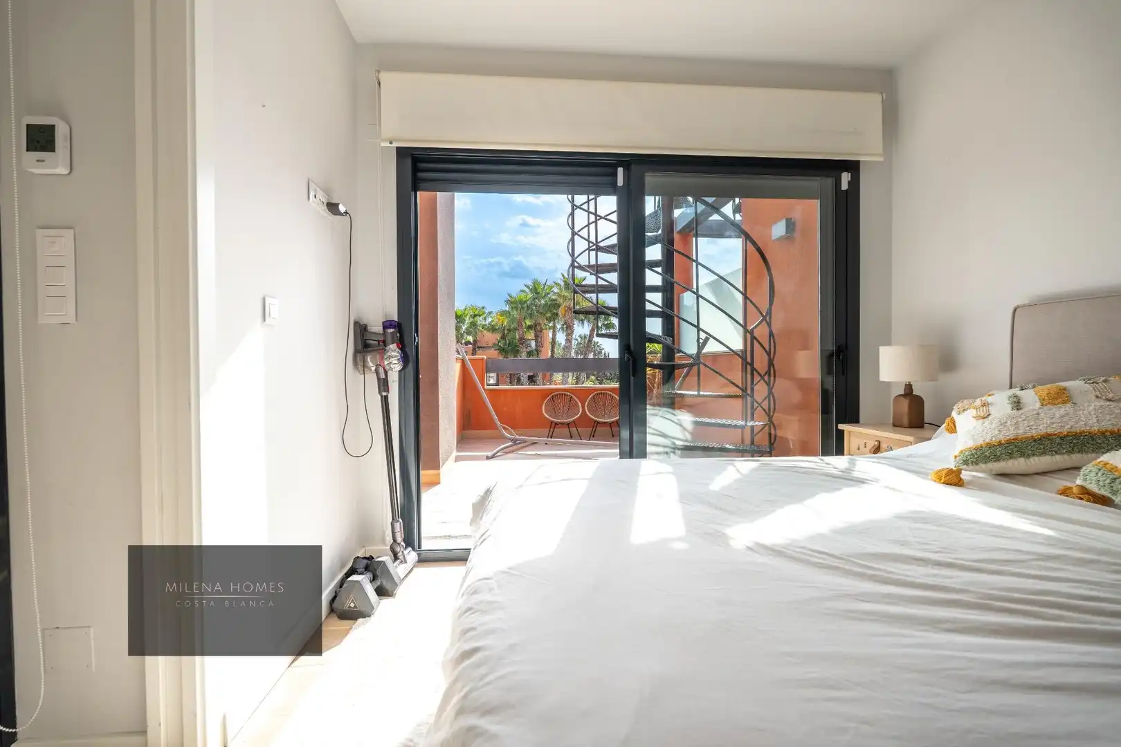 Habitación de Ático en venta en Orihuela con Aire acondicionado, Calefacción y Terraza