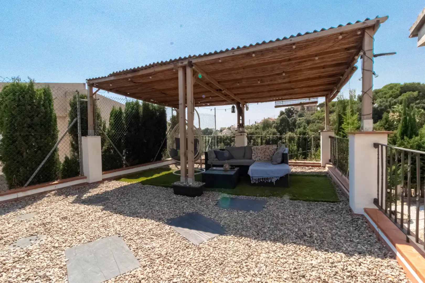 Terrassa de Casa o xalet en venda en Sant Cebrià de Vallalta amb Aire condicionat, Jardí privat i Terrassa