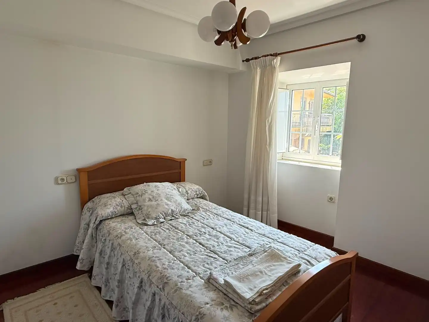 Habitación de Casa adosada en venta en Narón con Jardín privado, Terraza y Trastero