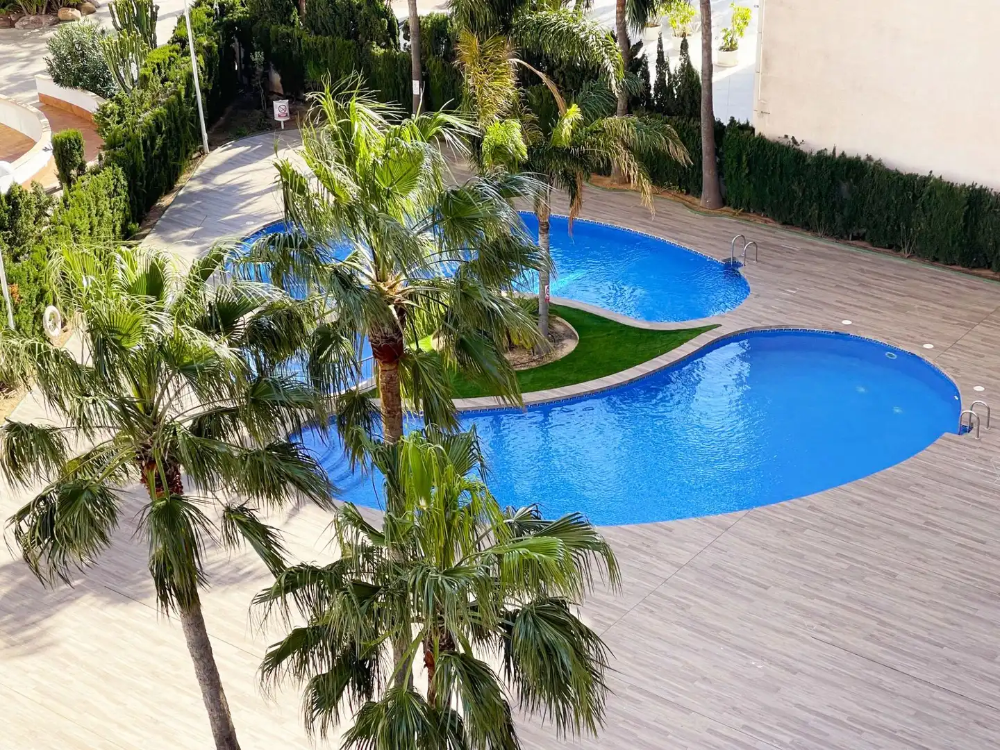 Swimming pool of Apartments for sale in Calpe / Calp