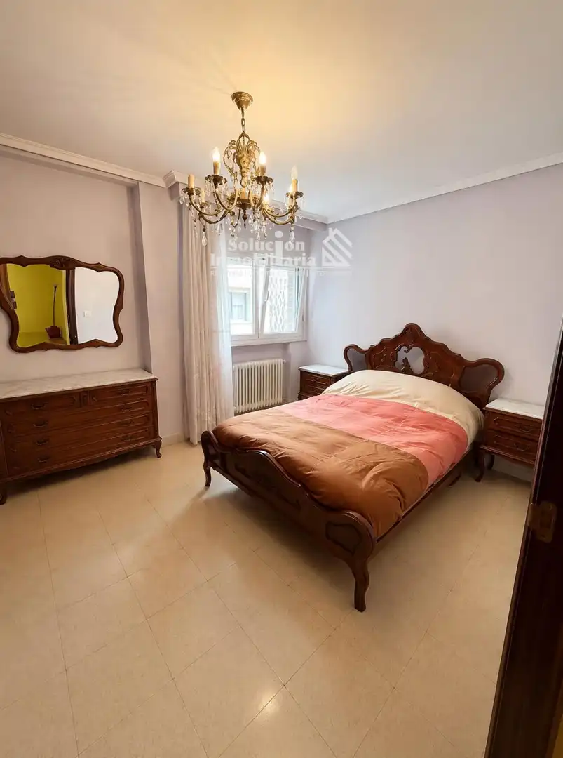 Schlafzimmer von Wohnung zum Verkauf in Salamanca mit Heizung und Möbliert