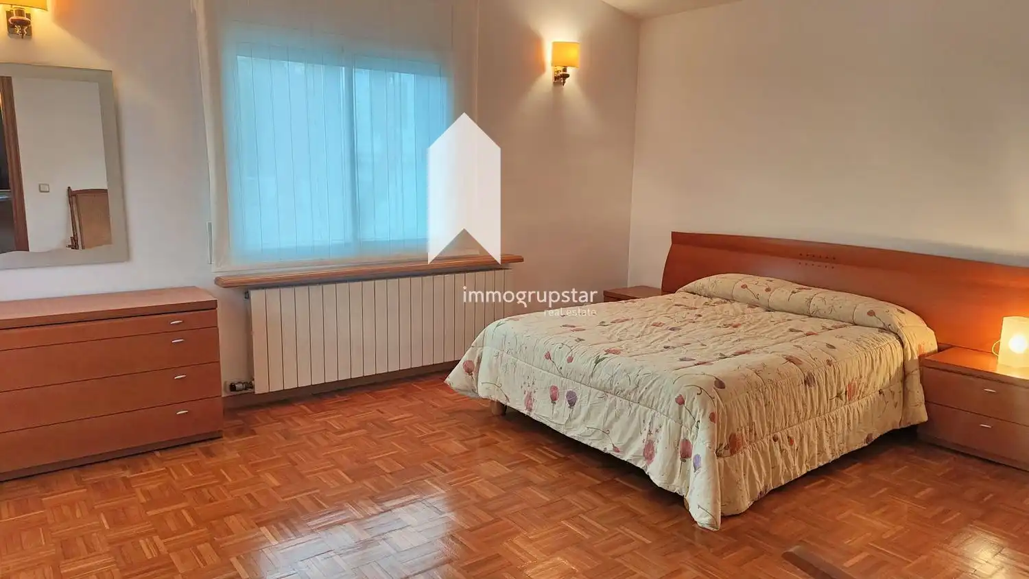 Schlafzimmer von Einfamilien-Reihenhaus zum Verkauf in Castell d'Aro, Platja d'Aro i s'Agaró mit Klimaanlage, Heizung und Terrasse