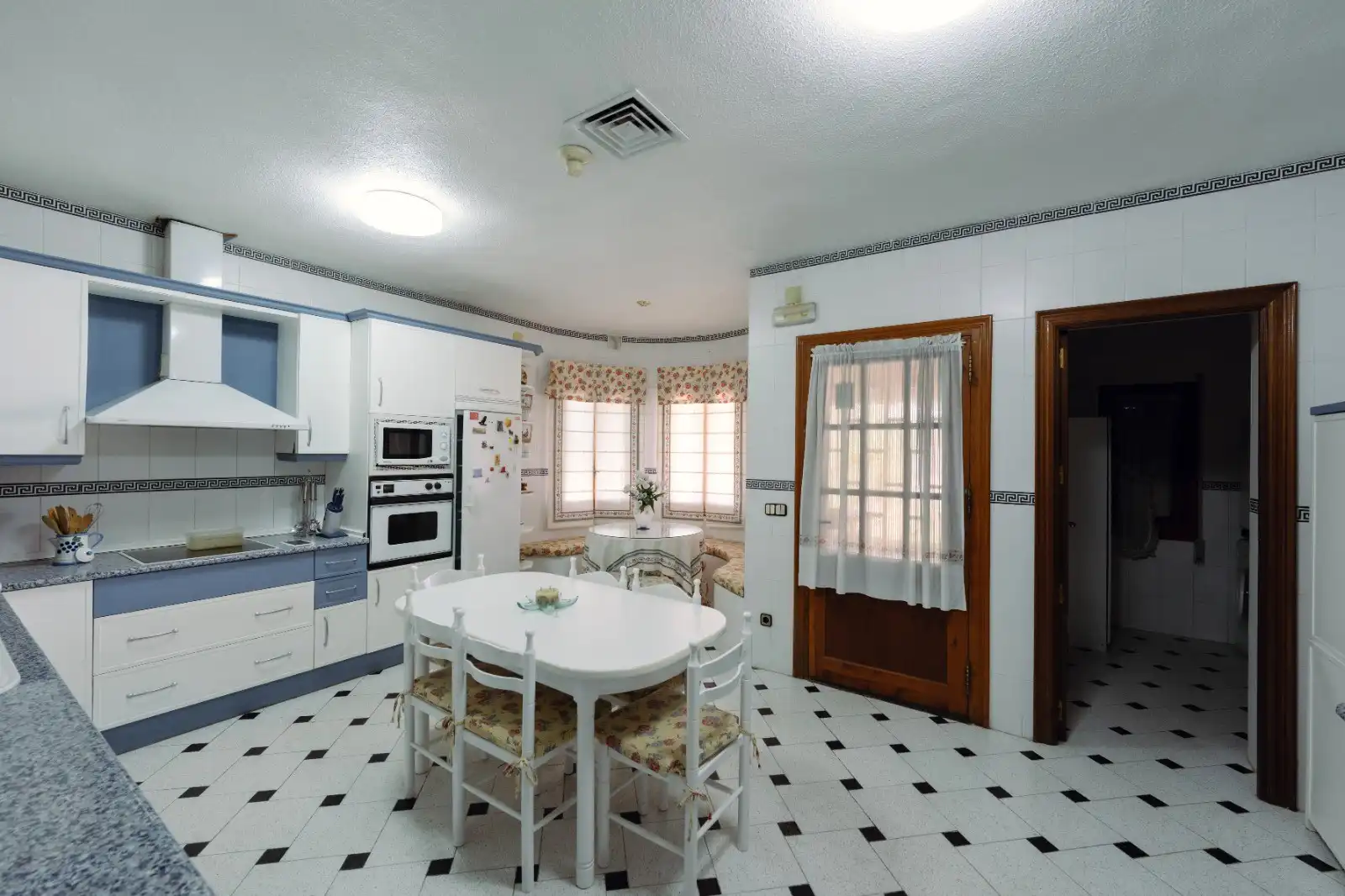 Kitchen of Houses for sale in Recas  with Air Conditioner, Heating and Private garden