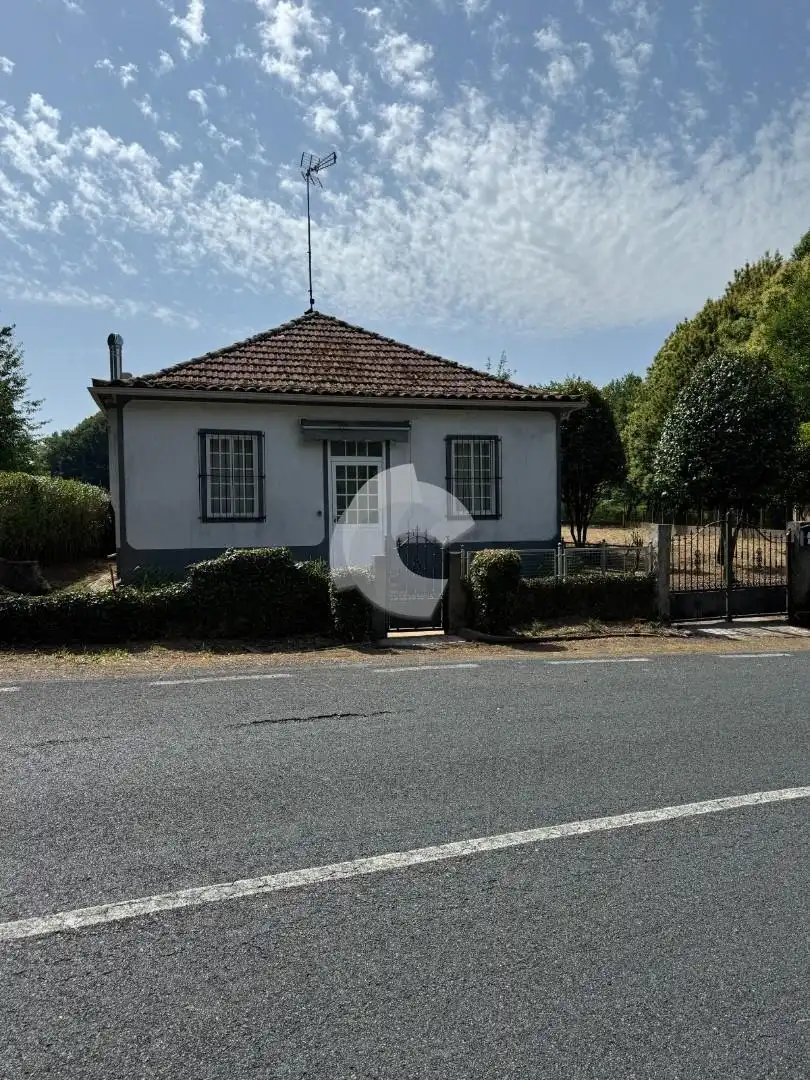 Vista exterior de Casa o xalet en venda en Vilamarín amb Calefacció i Jardí privat