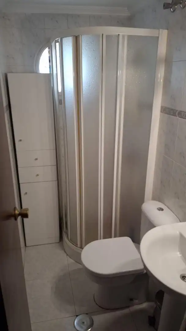 Bathroom of Houses for sale in Sevilla  with Air Conditioner and Storage room