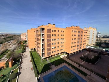 Piso con piscina en venta en Fuencarral - El Pardo