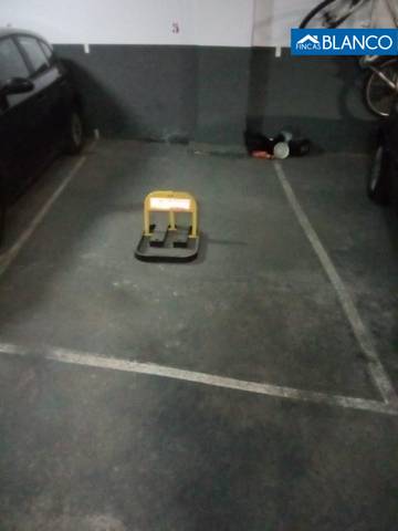 Garaje en Alquiler en Sants-Badal