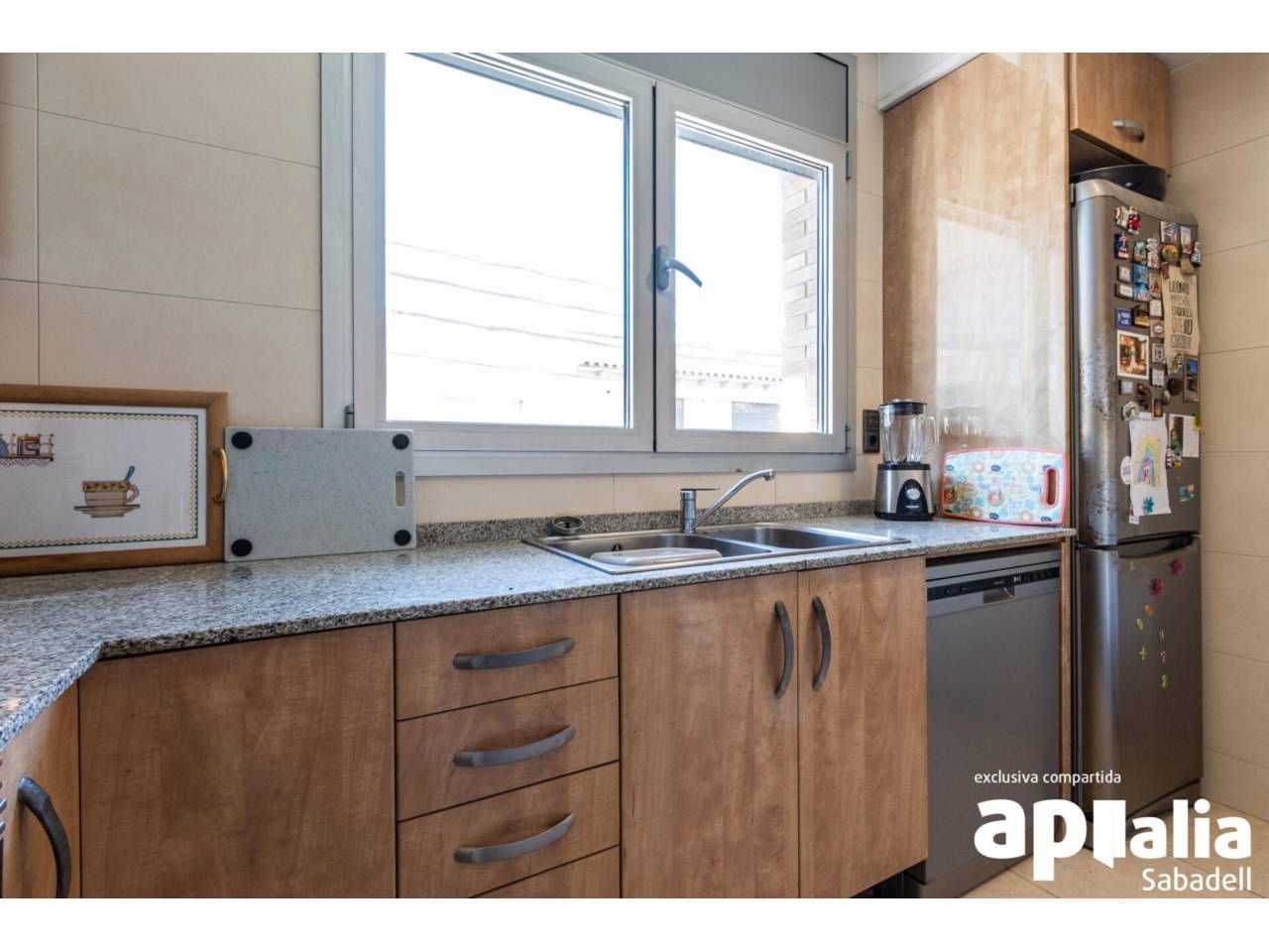 Cocina de Casa adosada en venta en Barberà del Vallès con Aire acondicionado, Calefacción y Terraza