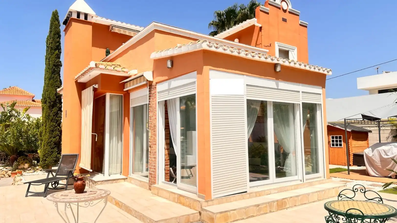 Detached house with pool for sale in El Montgó, imagen 3