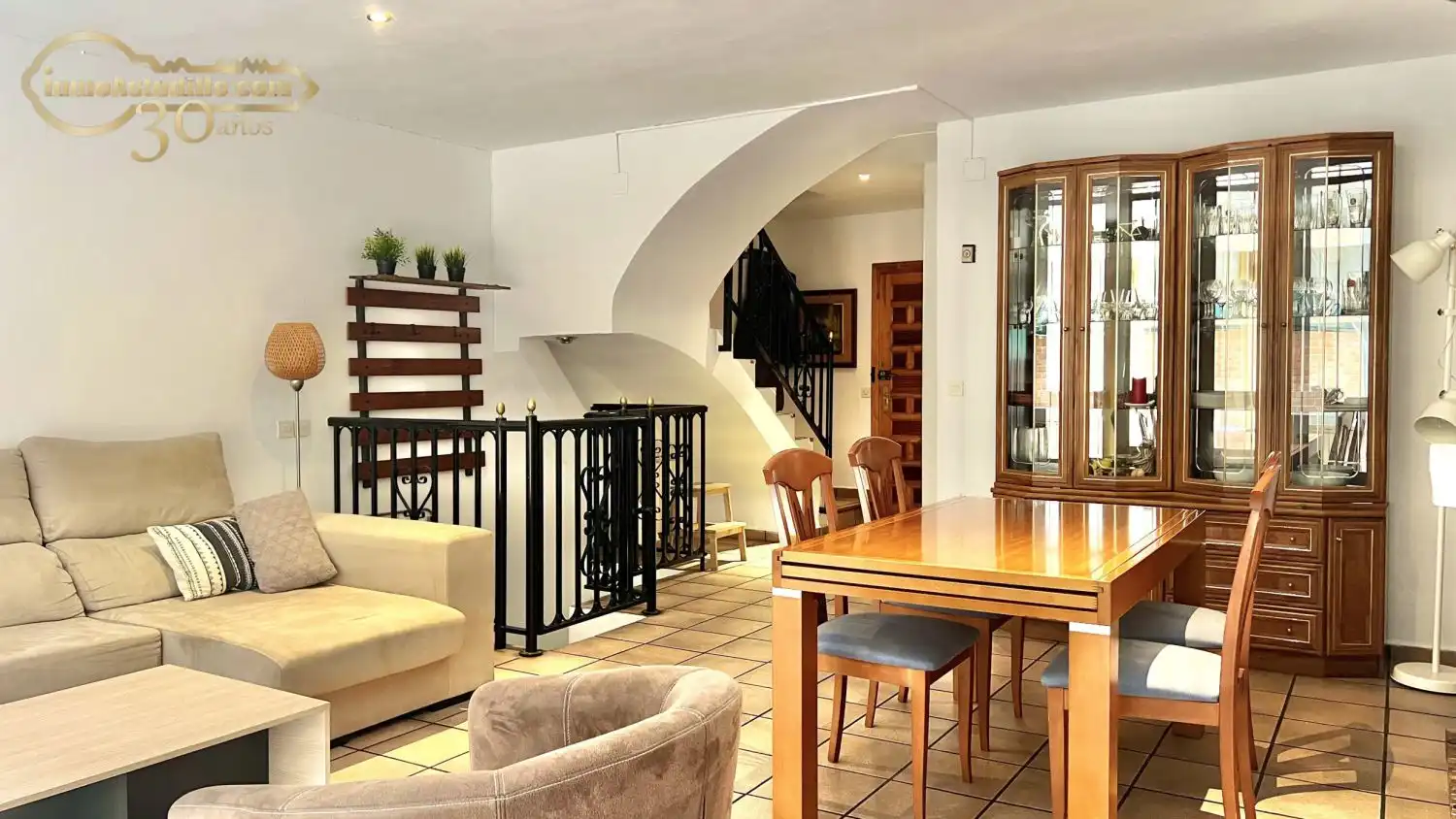 Comedor de Casa adosada de alquiler en Villaviciosa de Odón con Aire acondicionado y Calefacción