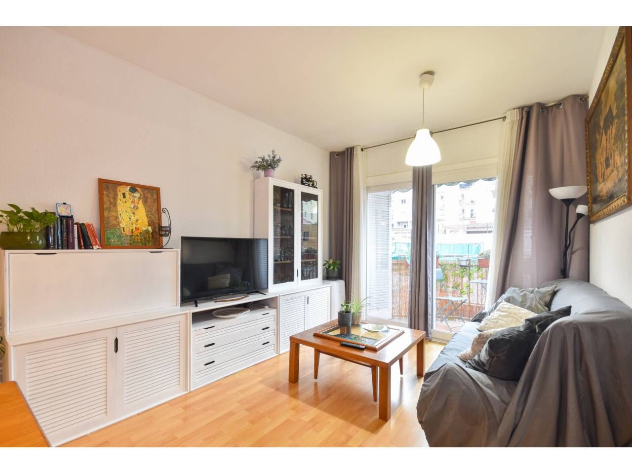 Sala d'estar de Pis en venda en  Barcelona Capital amb Calefacció i Balcó