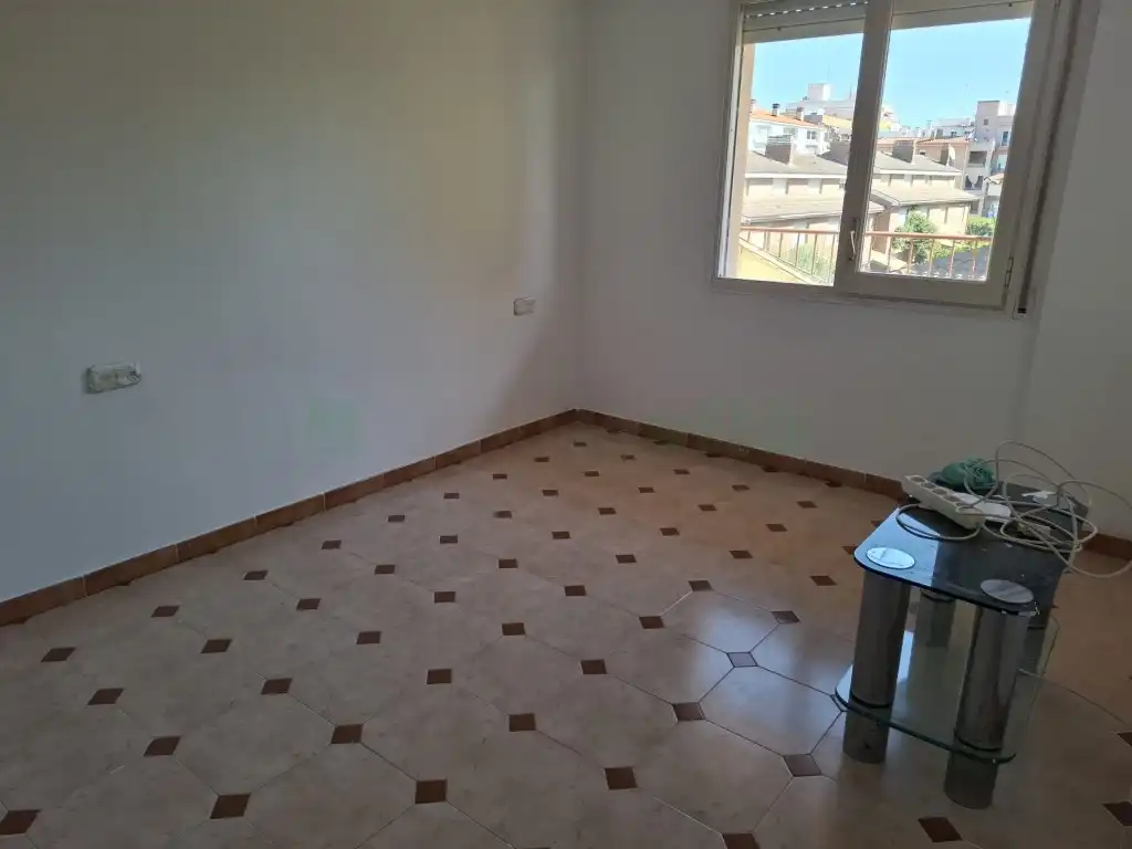 Piso con ascensor en venta en Calle Roger De Lluria, imagen 4