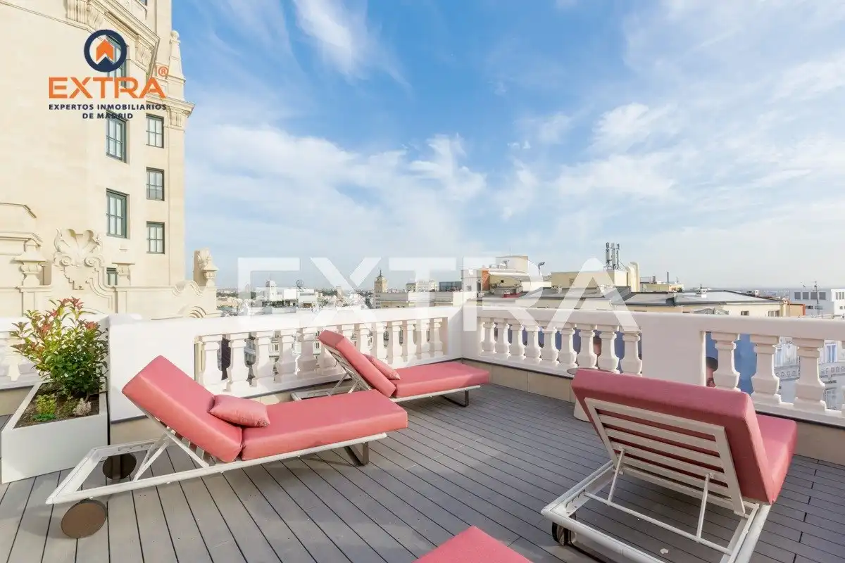 Appartamento con terrazza in affitto a Calle Gran Vía, imagen 2