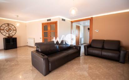 Living room of House or chalet for sale in Cassà de la Selva  with Air Conditioner, Heating and Private garden