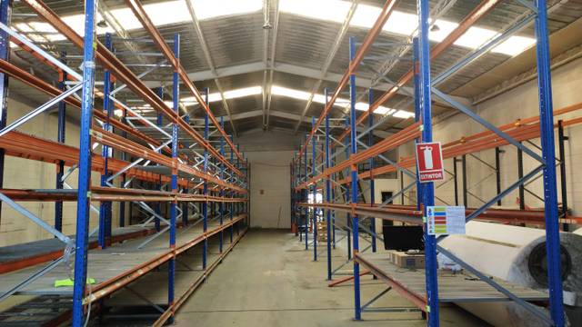 Nave industrial en Alquiler en Palmete