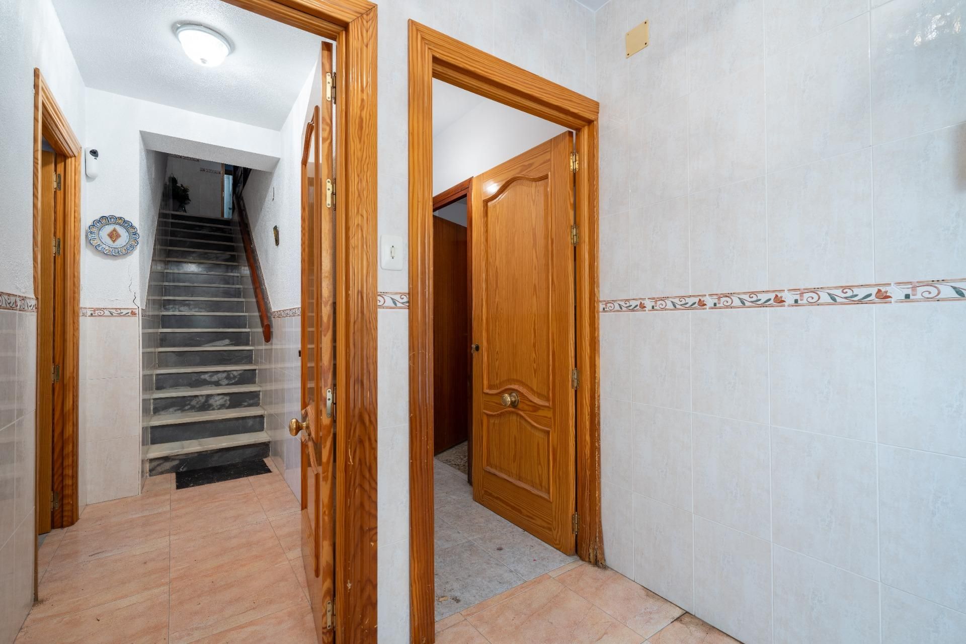 Building for sale in  Almería Capital