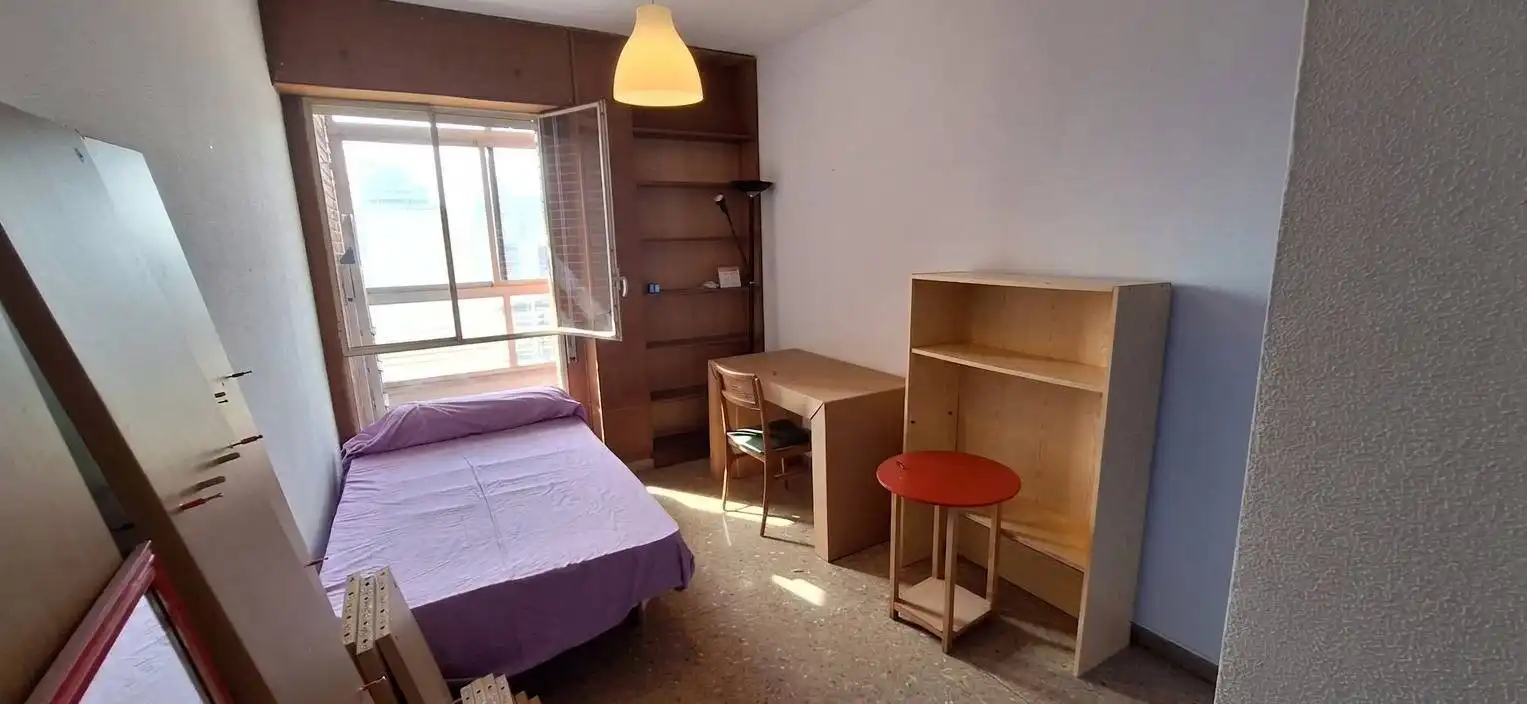 Dormitori de Apartament en venda en Murcia