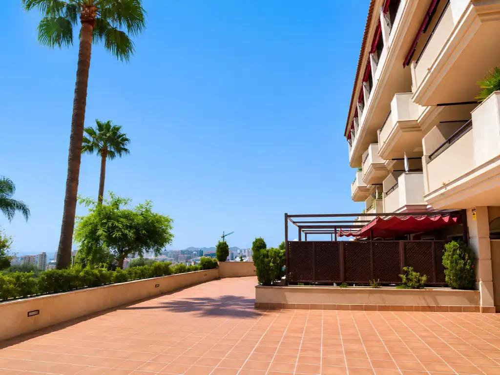 Terrace of Flat for sale in Fuengirola  with Air Conditioner, Private garden and Terrace