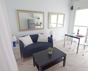 Sala d'estar de Apartament en venda en  Madrid Capital amb Aire condicionat