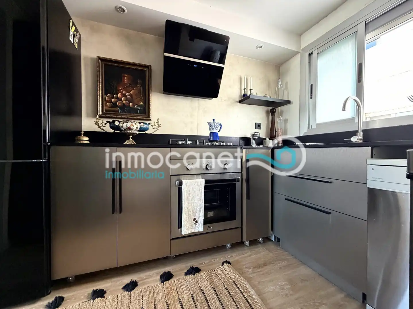 Kitchen of Apartments for sale in Oliva  with Air Conditioner and Balcony