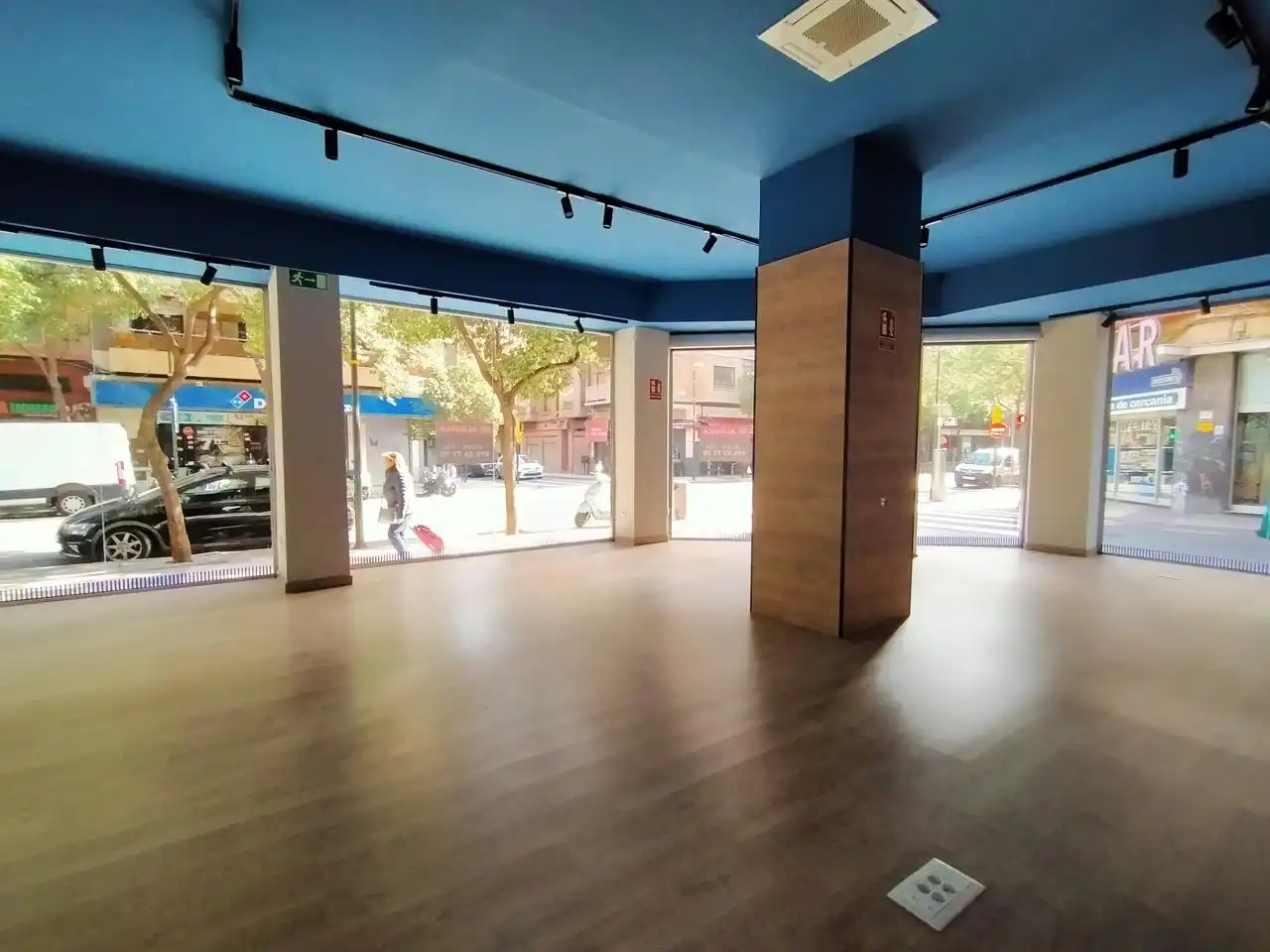 Local comercial de lloguer a Calle Tomás Bretón, imagen 18
