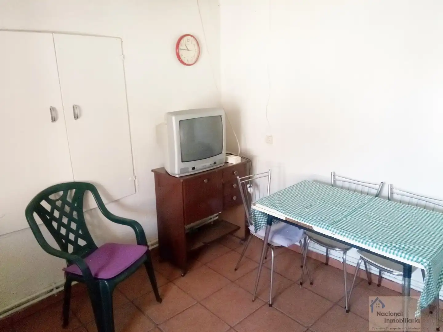 Menjador de Casa o xalet en venda en Torre Val de San Pedro amb Calefacció, Moblat i Alarma
