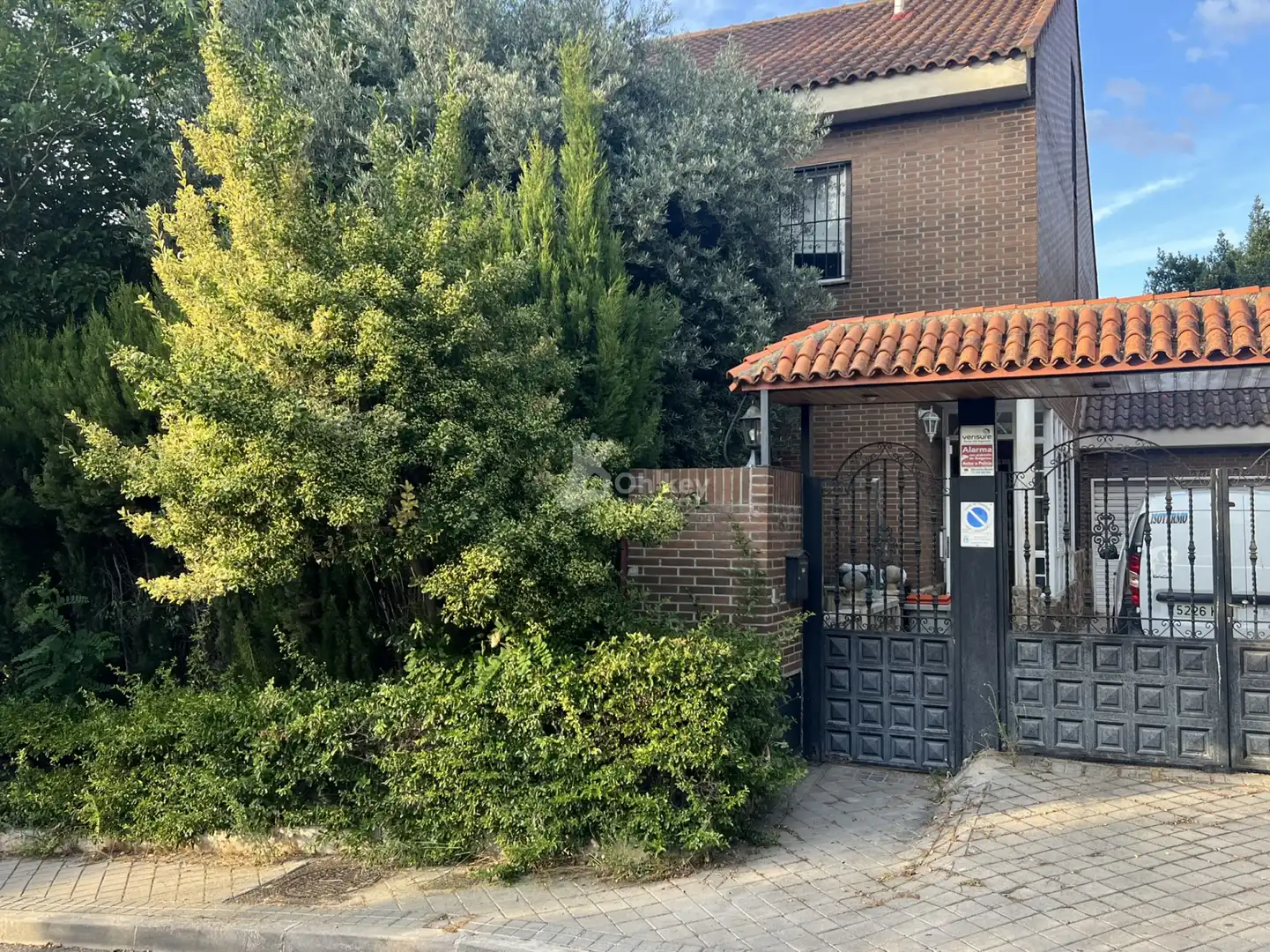 Vista exterior de Casa adosada en venda en Rivas-Vaciamadrid amb Calefacció, Jardí privat i Piscina