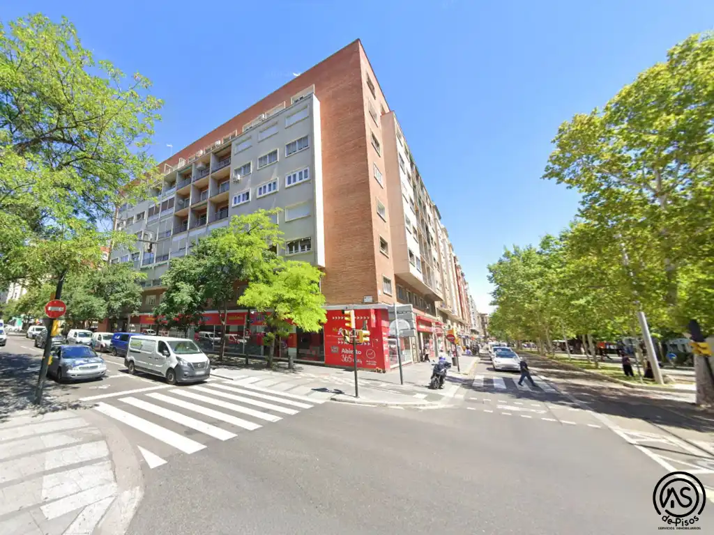 Apartamento de alquiler en Calle de Baltasar Gracián, 27, Universidad San Francisco