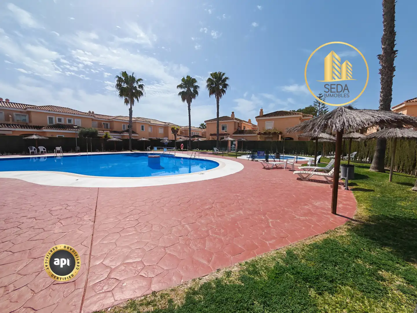 Swimming pool of Ground floor for sale in Vera  with Air Conditioner