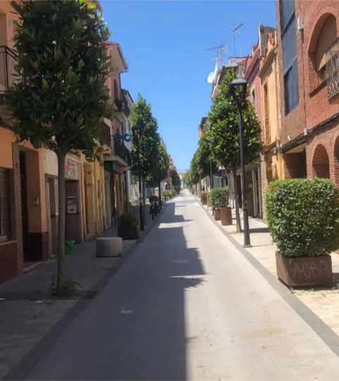 Foto 2 de Casa adosada en venda a Carrer Santiago Rusiñol, 2b, Llinars del Vallès, Barcelona