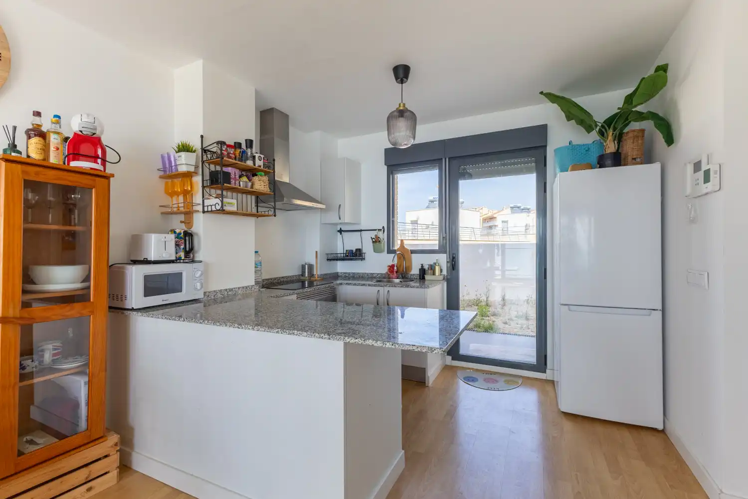 Cocina de Casa o chalet en venta en Cullera con Aire acondicionado, Calefacción y Jardín privado