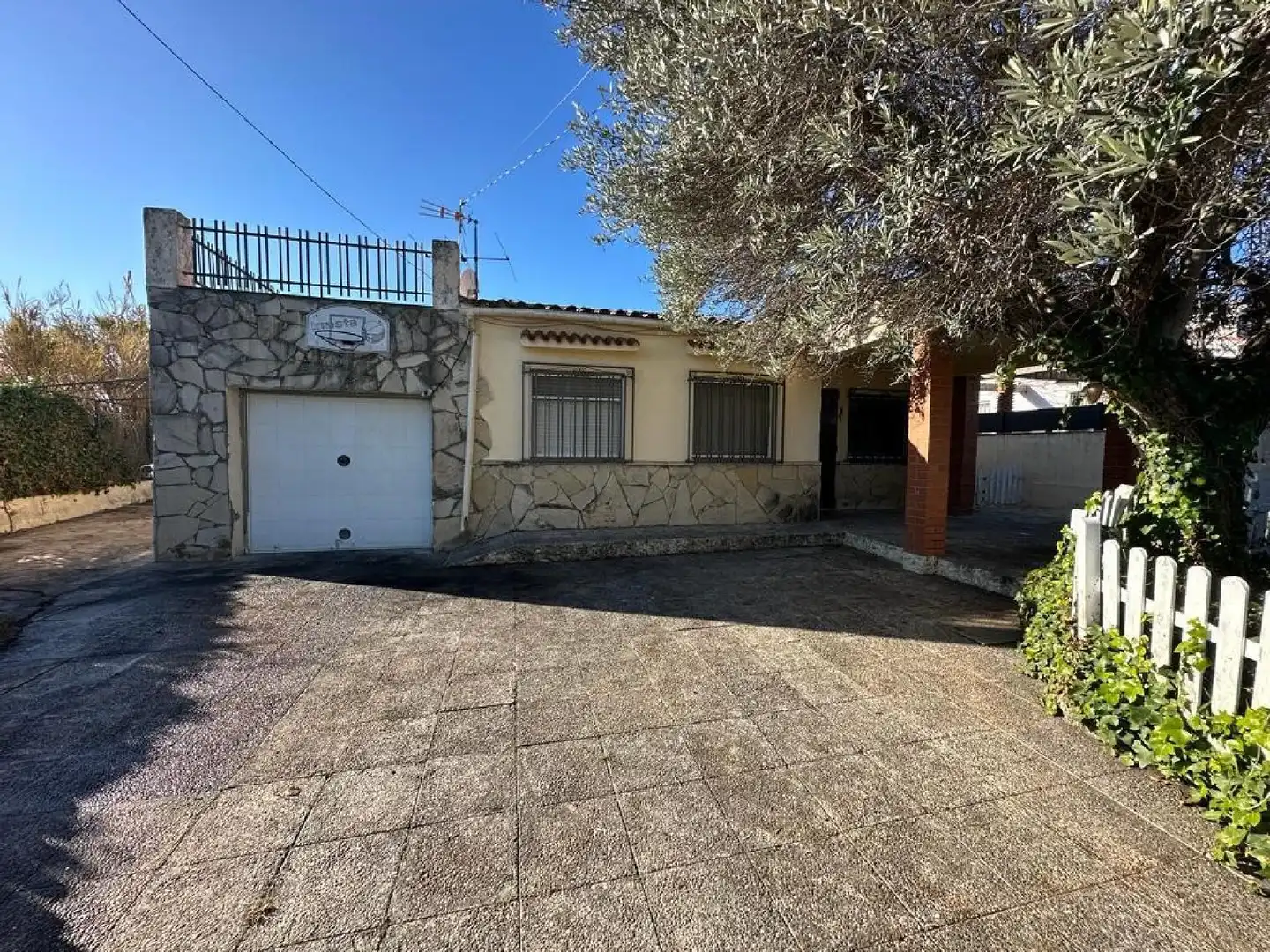 Vista exterior de Casa o chalet en venta en Esparreguera con Jardín privado, Terraza y Trastero