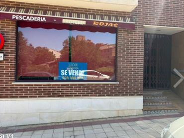 Local comercial en venda a Avenida de la Constitución 8